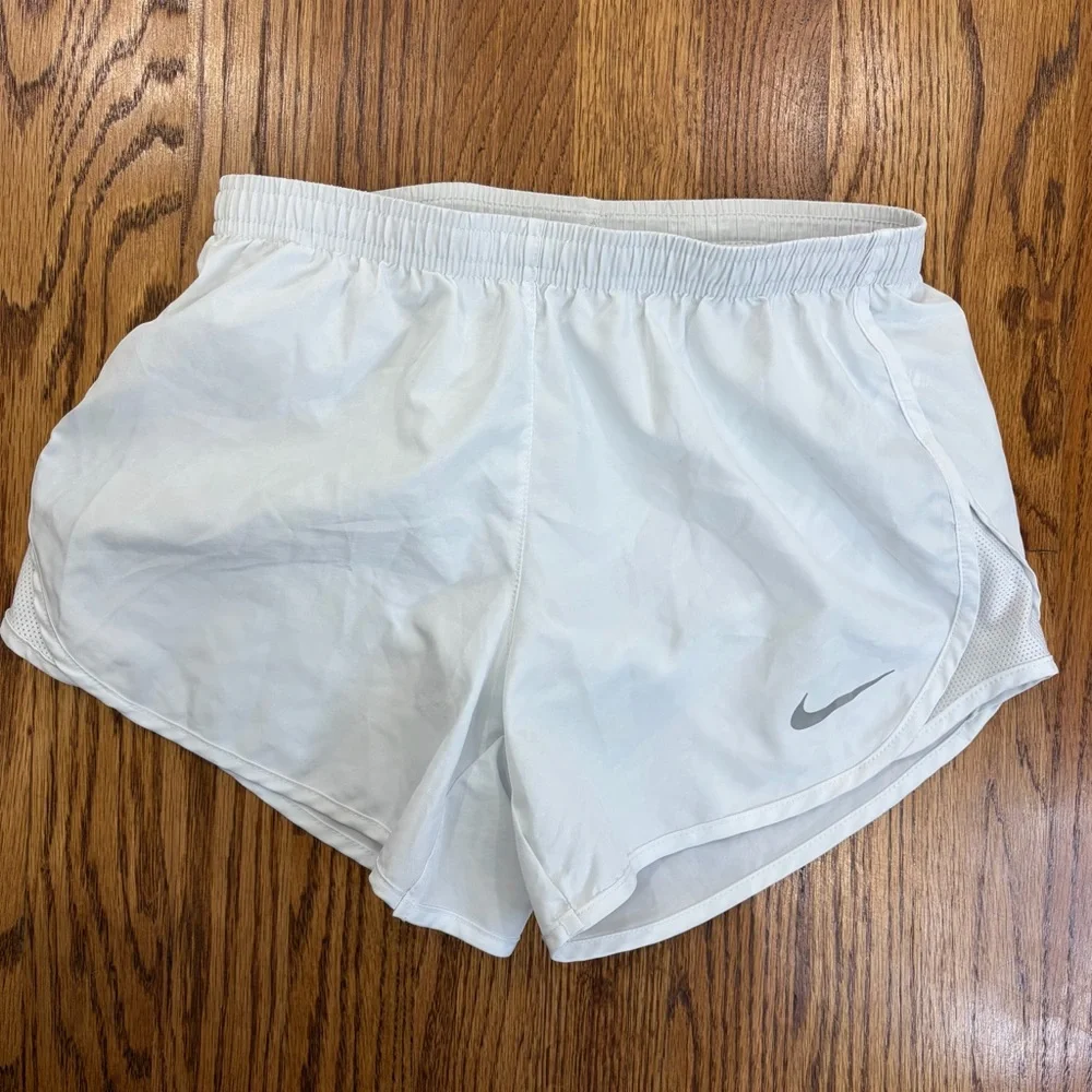 Nike Dri-FIT Tempo Women's Brief-Lined
Running Shorts White - Picture 10 of 16